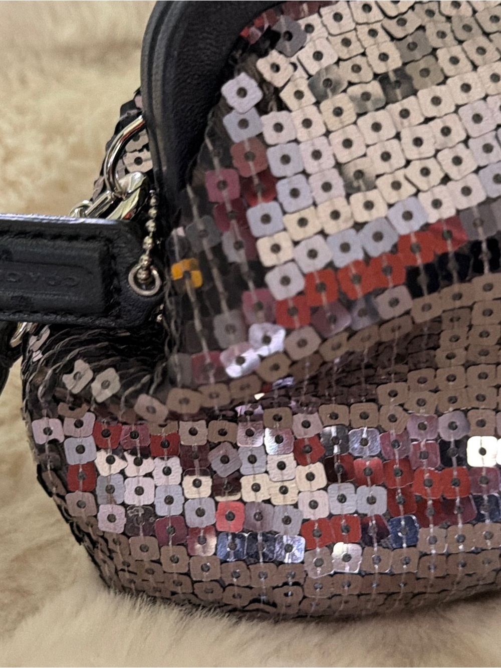 Coach Silver Sequin Kiss-Lock Clutch - Picture 2 of 9